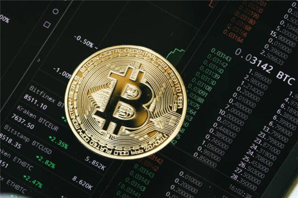 一个比特币卖多少？市面比特币价格走势(1BTC=549384.14元)1