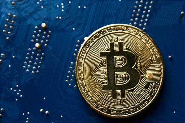 1比特币能卖多少钱一个？近期比特币价格走势图表(1BTC=545314.64元)1